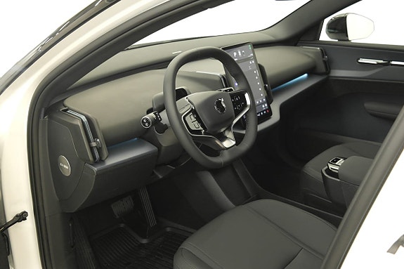 Volvo EX30 5 of 16