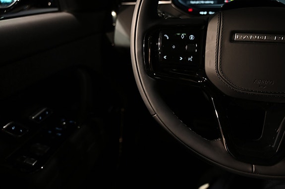 Land Rover Range Rover Sport 16 of 22