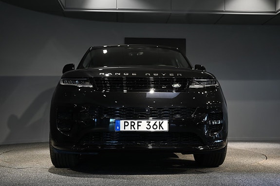 Land Rover Range Rover Sport 8 of 22