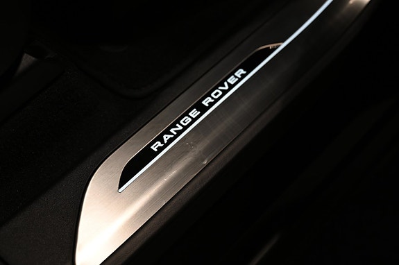 Land Rover Range Rover Sport 10 of 22