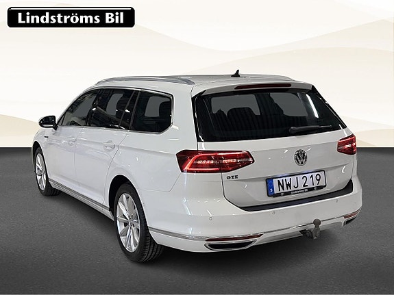 Volkswagen Passat 4 of 5