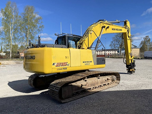 New Holland E215C med tiltrotator ENGCON 226 2 of 5