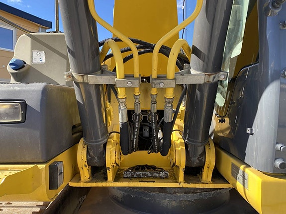 New Holland E215C med tiltrotator ENGCON 226 9 of 10
