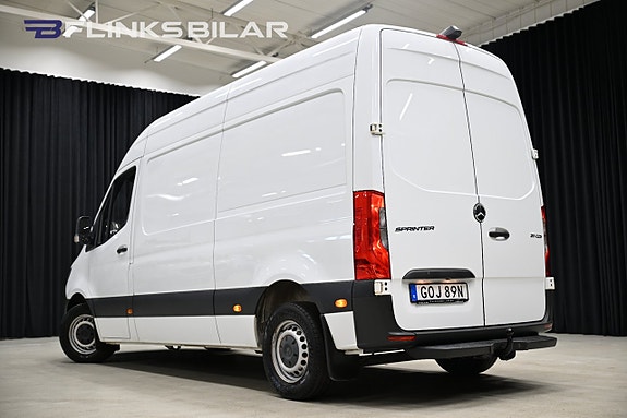 Mercedes-Benz Sprinter 211 4 of 30