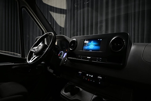 Mercedes-Benz Sprinter 211 29 of 30