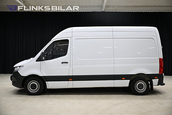 Mercedes-Benz Sprinter 211 2 of 30