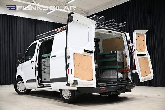 Ford Transit Custom 9 of 30