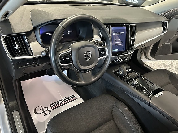 Volvo V90 13 of 27