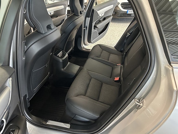 Volvo V90 15 of 27