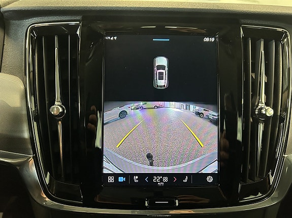 Volvo V90 23 of 27