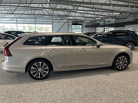 Volvo V90 7 of 27