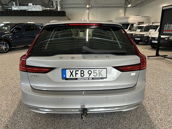 Volvo V90 3 of 5