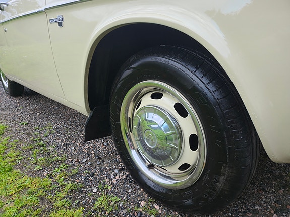 Volvo 144 20 of 24