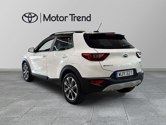 Kia Stonic 2 of 11