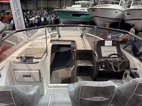 Ibiza 770 Touring 2026 & Yamaha F250 XSB2 NYHET! 10 of 12