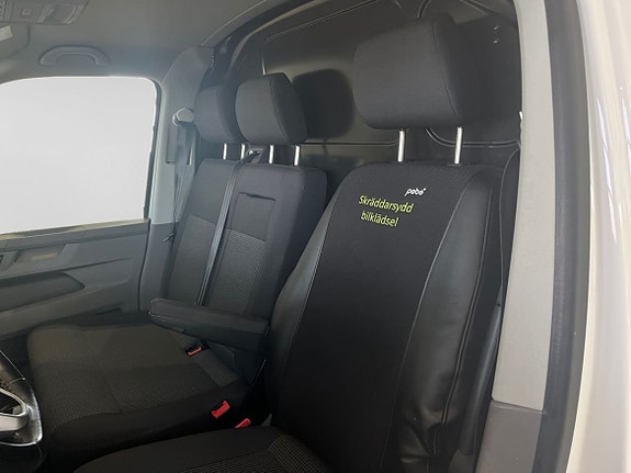Volkswagen Transporter 13 of 18