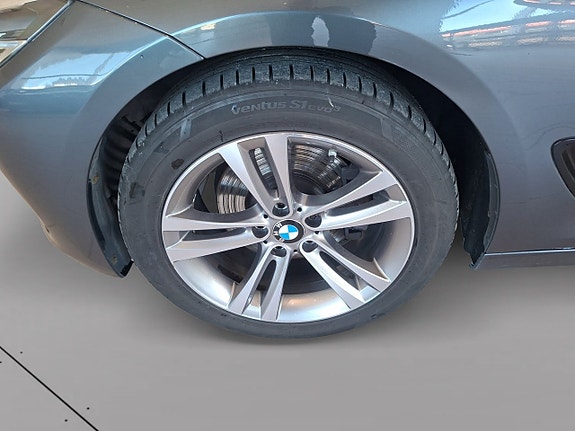 BMW 330d 14 of 15