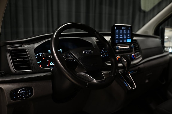 Ford Transit Custom 17 of 30