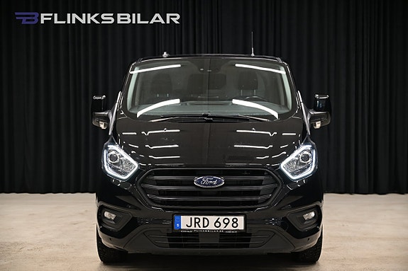 Ford Transit Custom 13 of 30