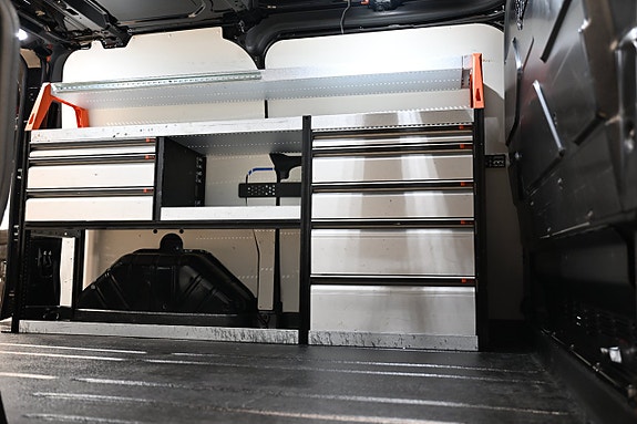 Ford Transit Custom 10 of 30