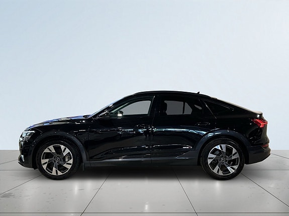 Audi e-tron Sportback 4 of 5