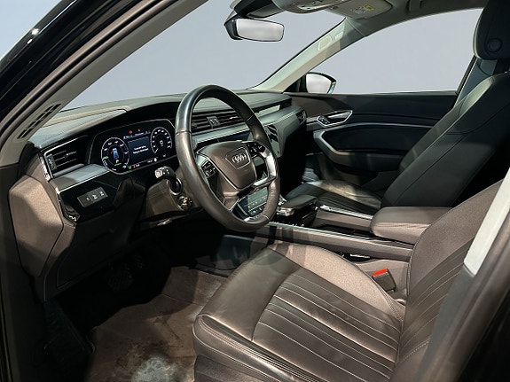 Audi e-tron Sportback 7 of 23
