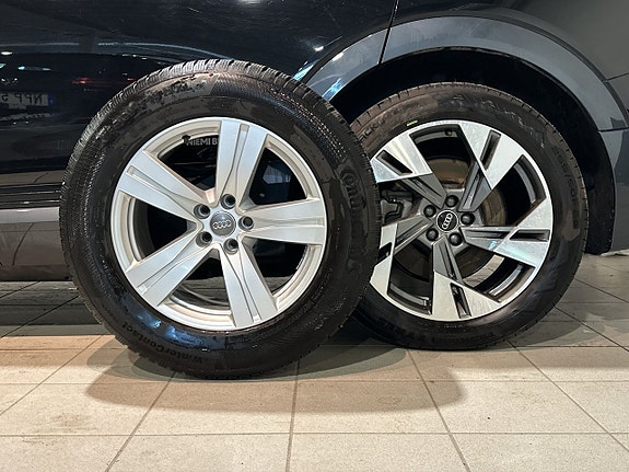 Audi e-tron Sportback 19 of 23