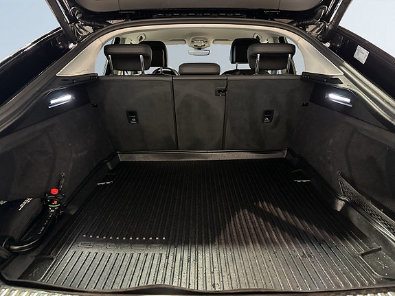 Audi e-tron Sportback 12 of 23