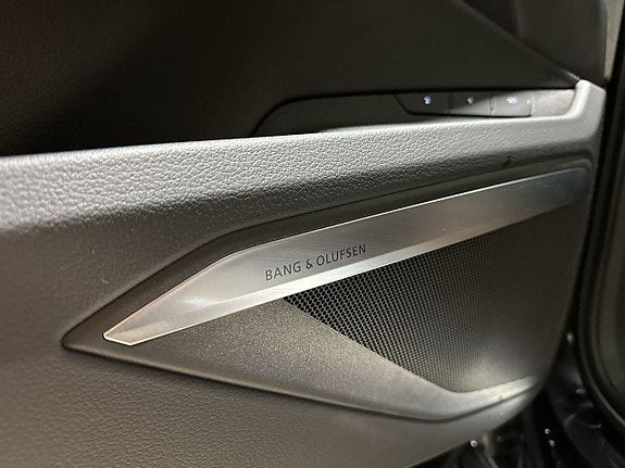 Audi e-tron Sportback 21 of 23