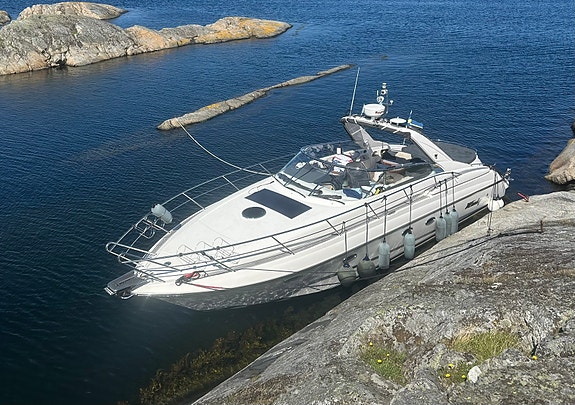 Mycket välvårdad och välutrustad Windy 42 Grand Bora 2009 - HÖSTPRIS 5 of 30
