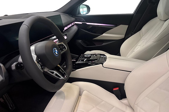 BMW 550e 12 of 20