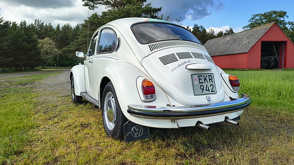 Volkswagen 1302 2 of 5