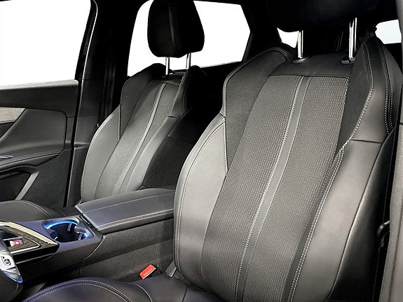 Peugeot 3008 5 of 5