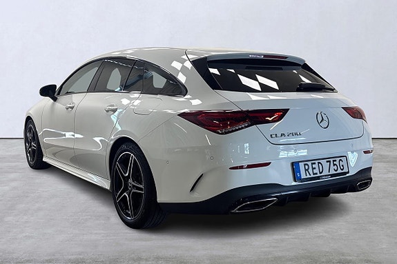 Mercedes-Benz CLA200 4 of 5