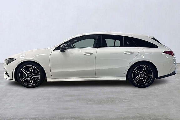 Mercedes-Benz CLA200 2 of 5