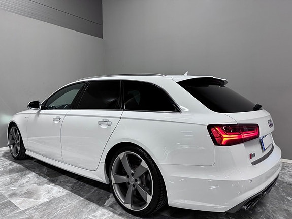 Audi S6 7 of 27