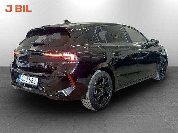 Opel Astra 3 of 5