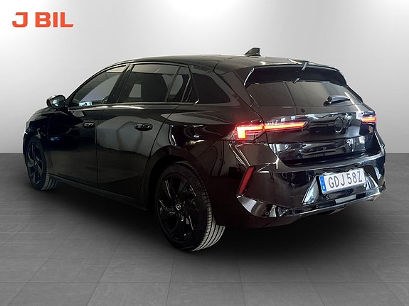 Opel Astra 22 of 23