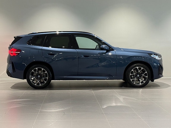 BMW X3 3 of 5