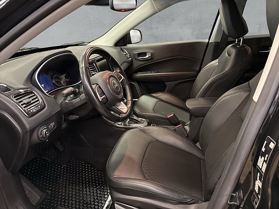 Jeep Compass 11 of 22