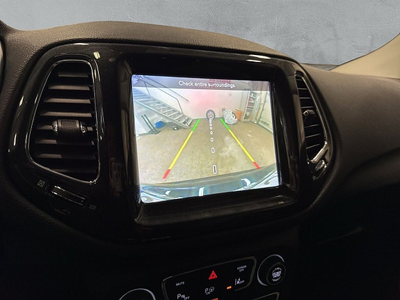 Jeep Compass 17 of 22