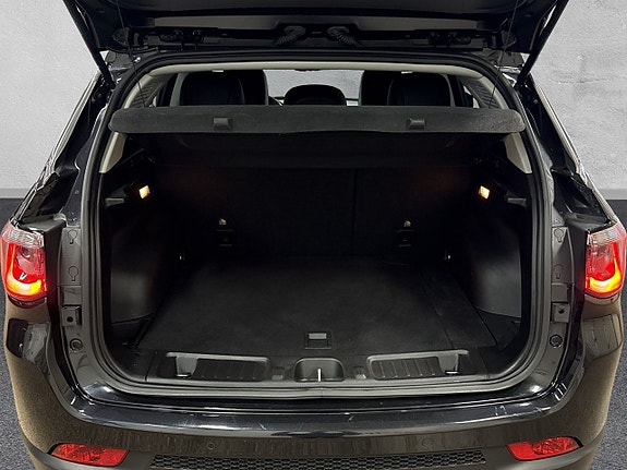 Jeep Compass 10 of 22