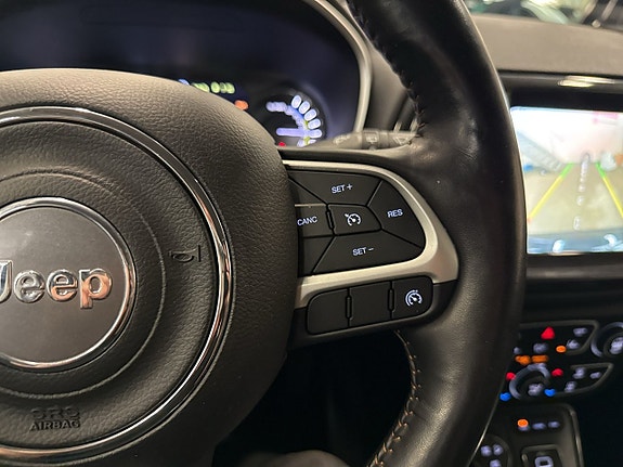 Jeep Compass 18 of 22