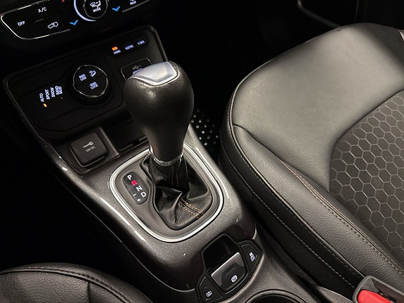 Jeep Compass 22 of 22