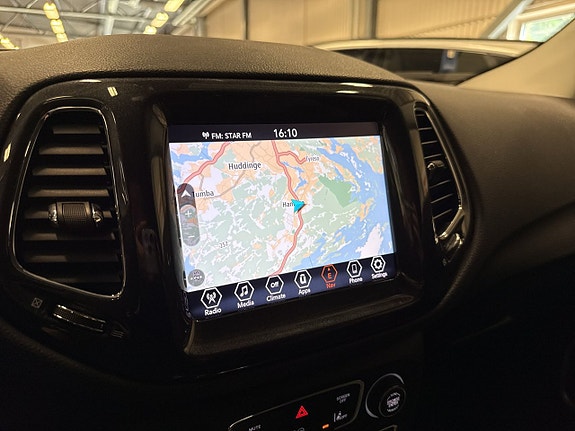 Jeep Compass 19 of 22