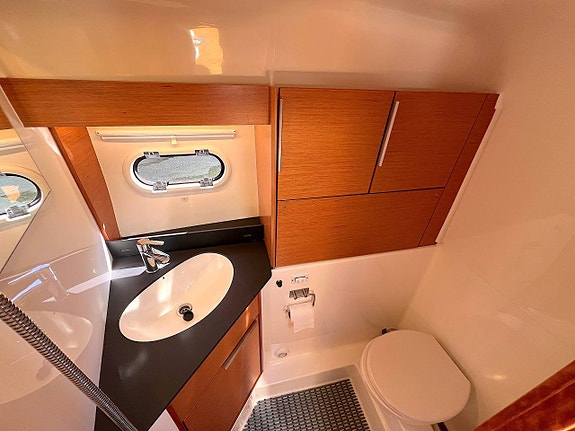 Bavaria 30 S30 Open 2016 Volvo Penta D4-260/DPH 8 of 12