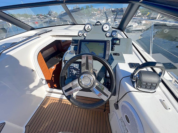 Bavaria 30 S30 Open 2016 Volvo Penta D4-260/DPH 5 of 12