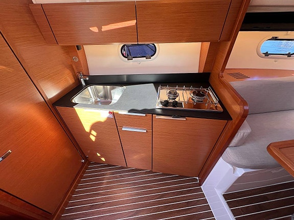 Bavaria 30 S30 Open 2016 Volvo Penta D4-260/DPH 6 of 12