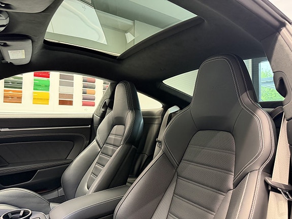 Porsche 911 Turbo S 8 of 30
