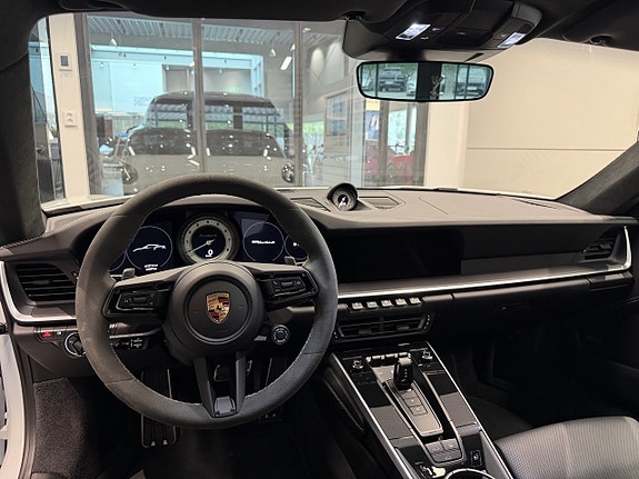 Porsche 911 Turbo S 9 of 30